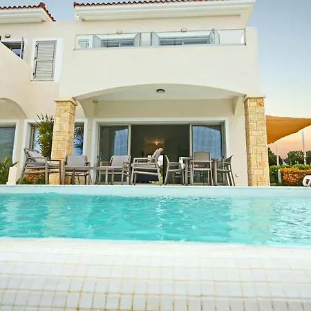 Resitour - Villa *